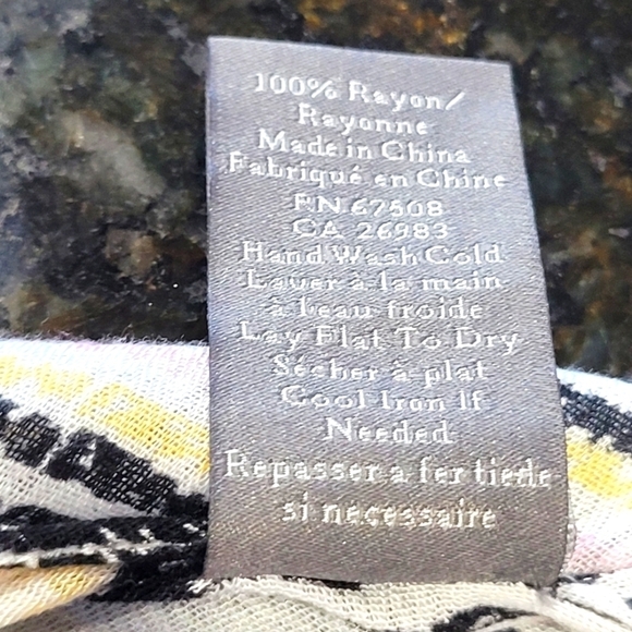 Vince Camuto One Size Tropical Open Front Tassle Kimono - Picture 5 of 6